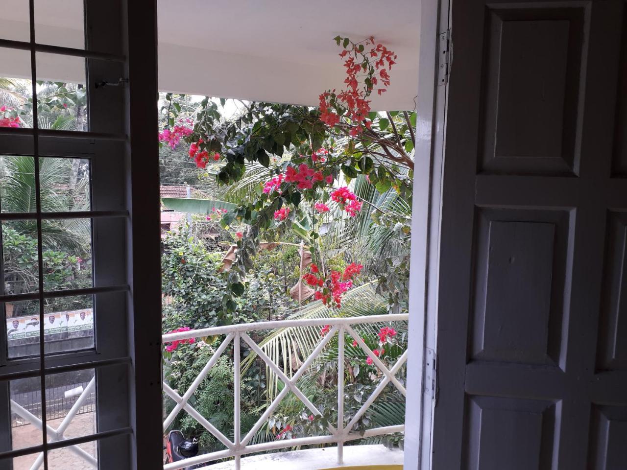 Vivaresidence Homestay Alappuzha 外观 照片